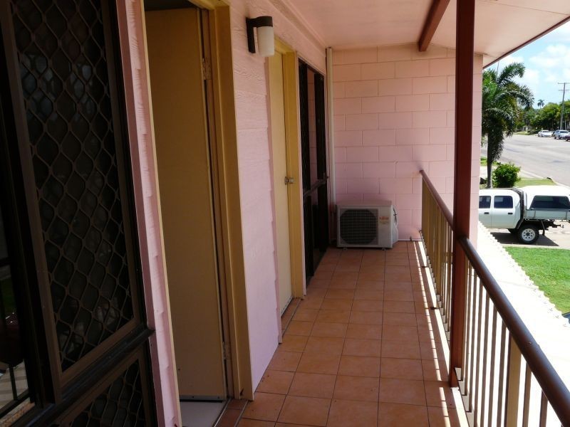 Unit 3/37-39 CHIPPENDALE Street, Ayr QLD 4807