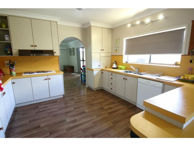 88-90 MUNRO Street, Brandon QLD 4808