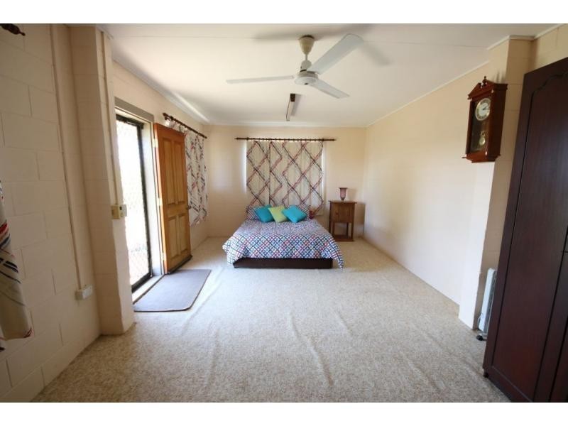 88-90 MUNRO Street, Brandon QLD 4808