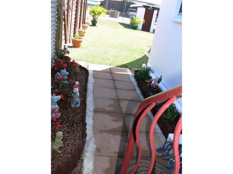 Unit 4/87 MACMILLAN Street, Ayr QLD 4807