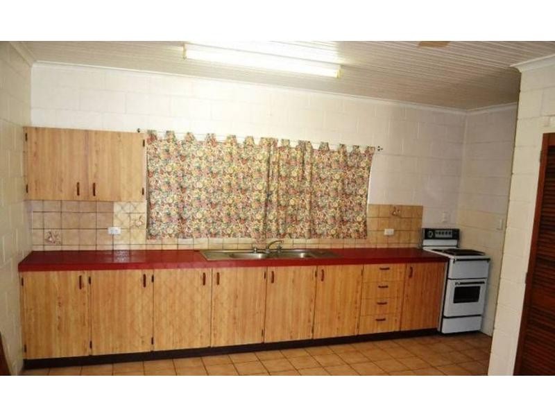 4/37-39 CHIPPENDALE Street, Ayr QLD 4807