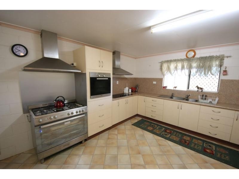 172 GARDNER Road, Home Hill QLD 4806