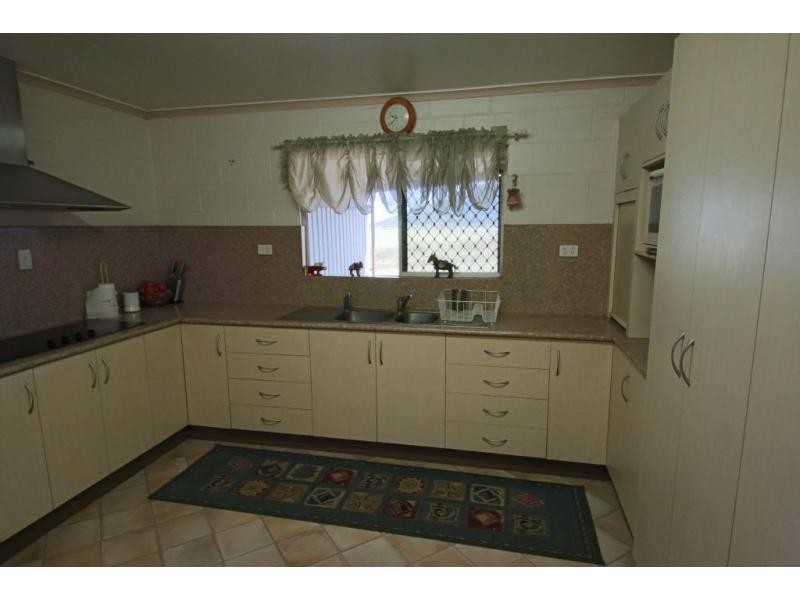 172 GARDNER Road, Home Hill QLD 4806