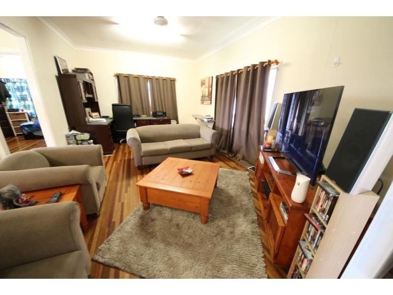 57 THIRTEENTH Avenue, Home Hill QLD 4806