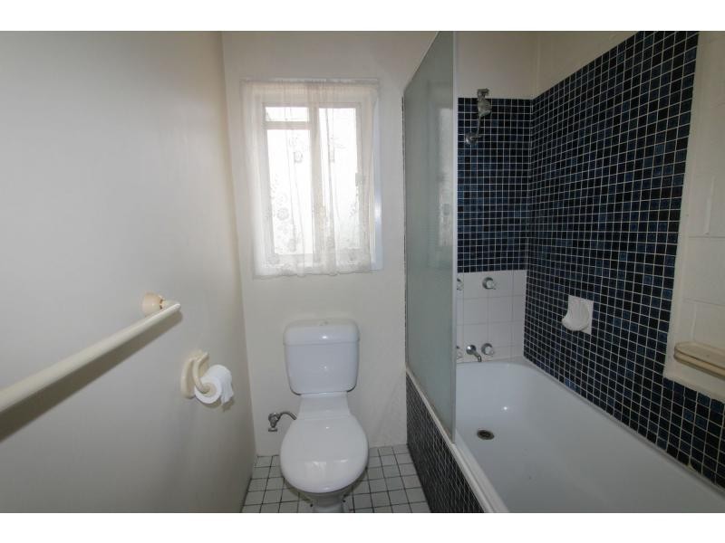 2/111 Station Road, Woodridge QLD 4114