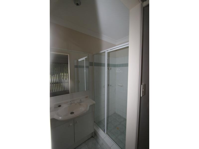 4 Peachface Street, Loganlea QLD 4131