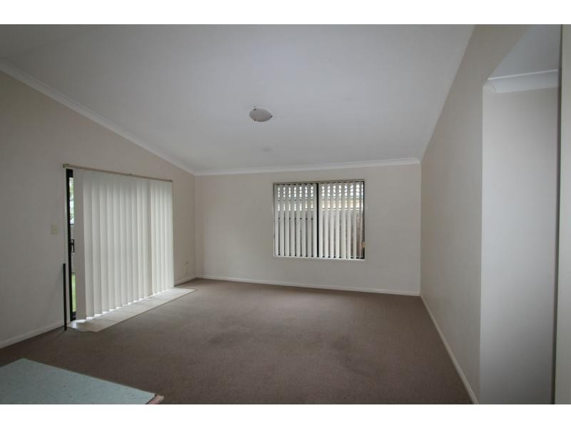 4 Peachface Street, Loganlea QLD 4131