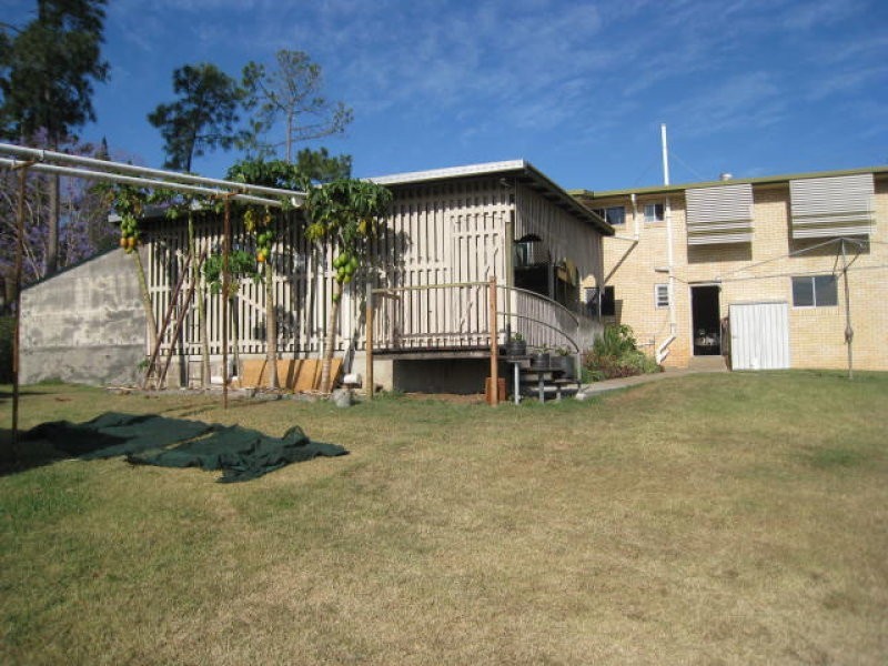14 Andrew Street, Bundamba QLD 4304
