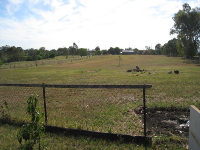 14 Andrew Street, Bundamba QLD 4304