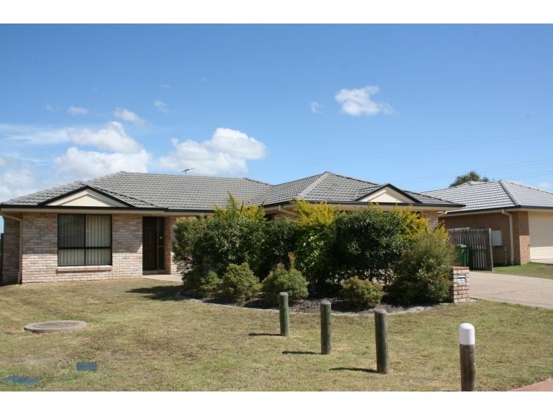 15 Golfgreen Terrace, Meadowbrook QLD 4131