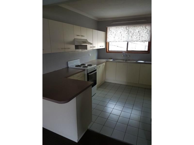 9/155 John Paul Drive, Springwood QLD 4127