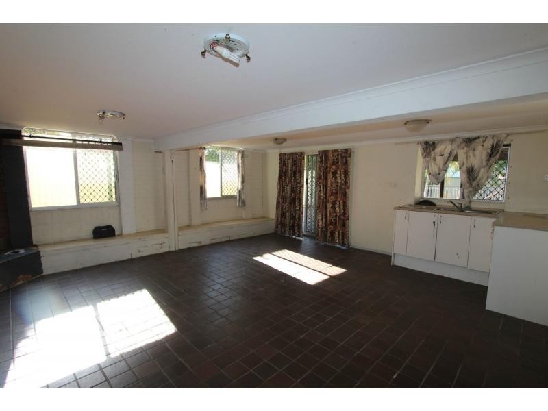 7 Chestnut Street, Logan Central QLD 4114