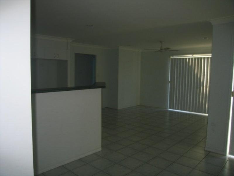 42 Allenby Drive, Meadowbrook QLD 4131