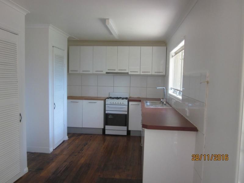 29 Laughlin Street, Kingston QLD 4114