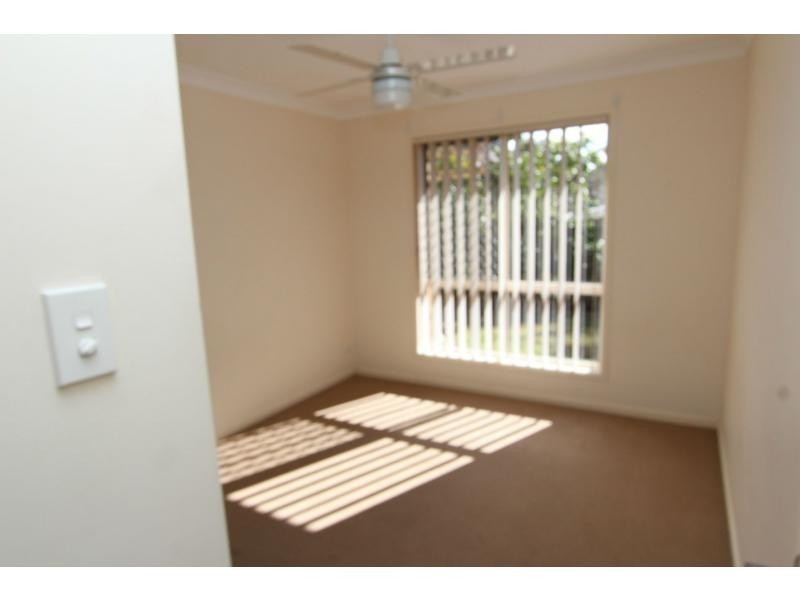 2/47 Queens Road, Kingston QLD 4114