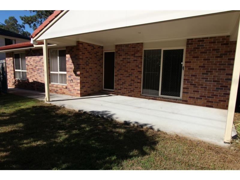 2/47 Queens Road, Kingston QLD 4114