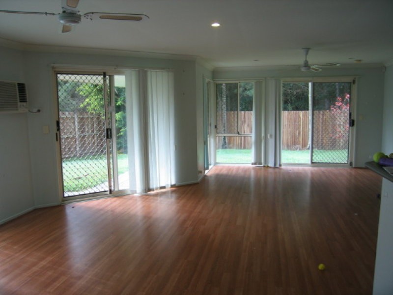 29 Greenlaw Place, Eight Mile Plains QLD 4113