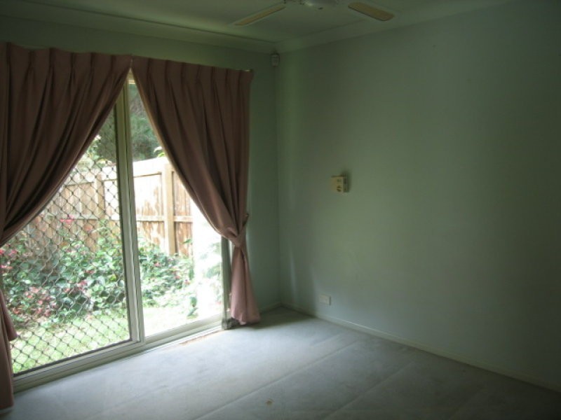 29 Greenlaw Place, Eight Mile Plains QLD 4113