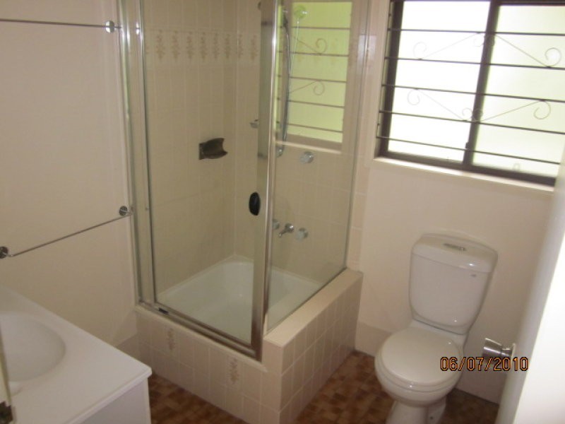 2/25 Chatswood Road, Daisy Hill QLD 4127