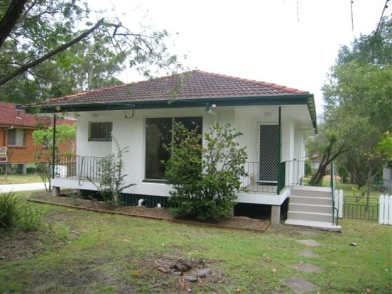 19 Reign Street, Kingston QLD 4114