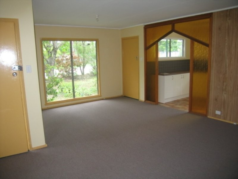 19 Reign Street, Kingston QLD 4114