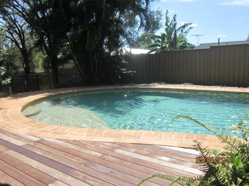 9 Crocus Street, Daisy Hill QLD 4127