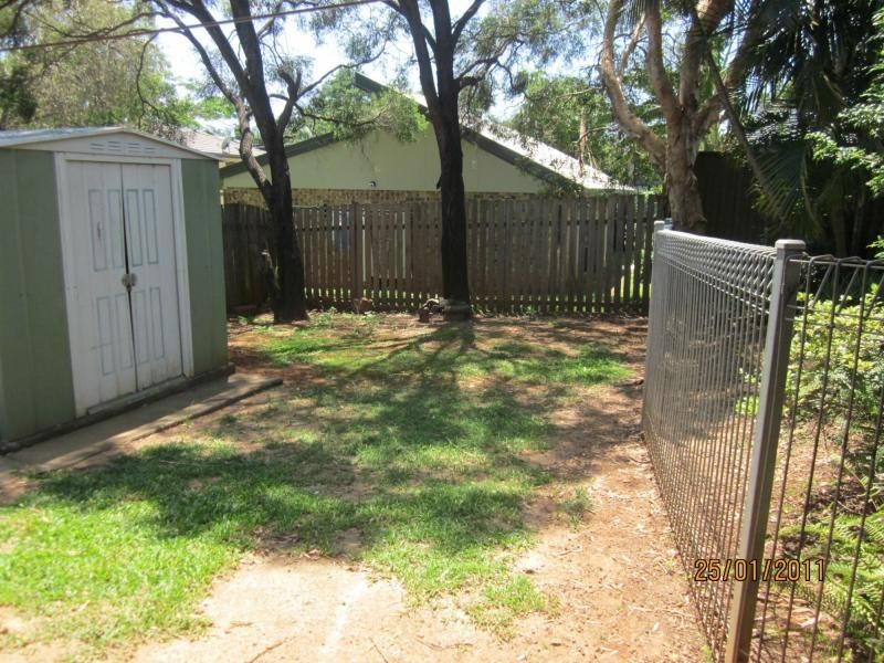 9 Crocus Street, Daisy Hill QLD 4127
