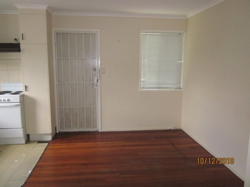 74 Mayes Avenue, Kingston QLD 4114