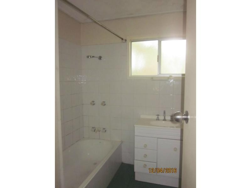 74 Mayes Avenue, Kingston QLD 4114