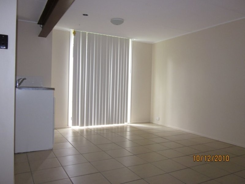 74 Mayes Avenue, Kingston QLD 4114