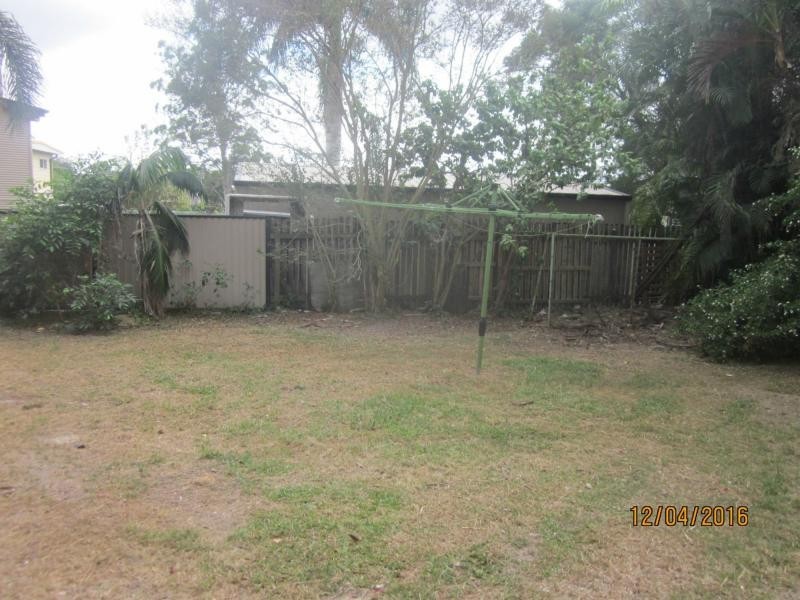 74 Mayes Avenue, Kingston QLD 4114