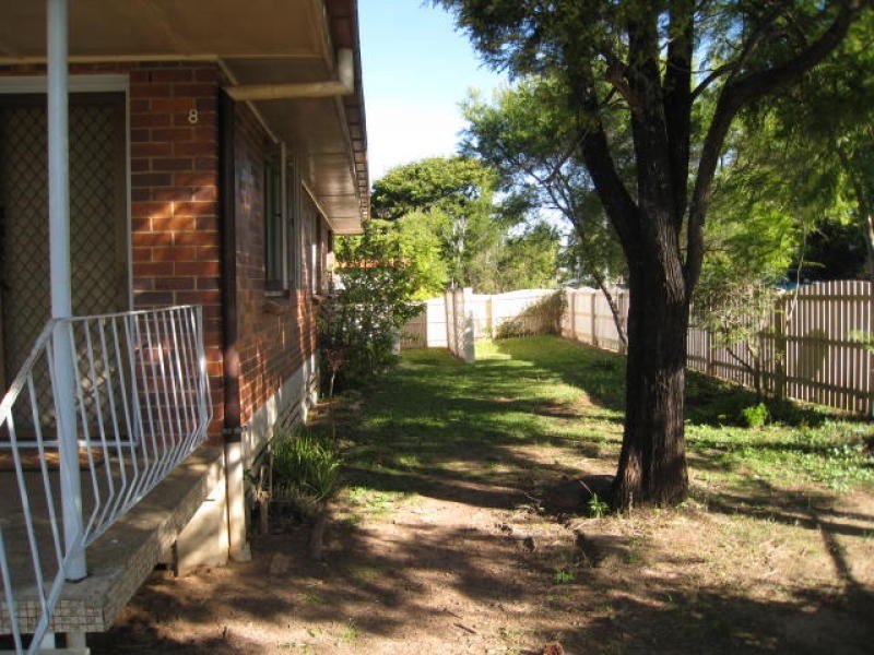 8 Arthur Street, Woodridge QLD 4114