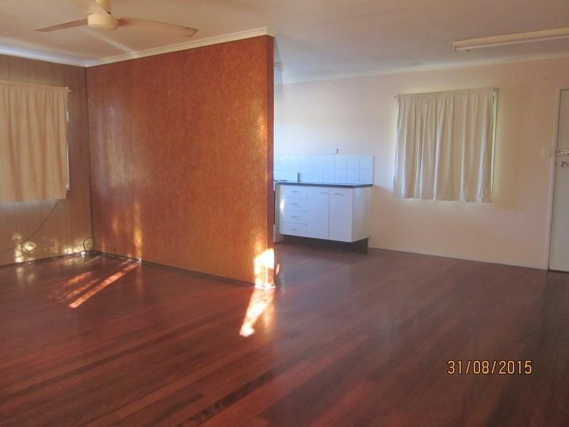 33 Spruce Street, Kingston QLD 4114