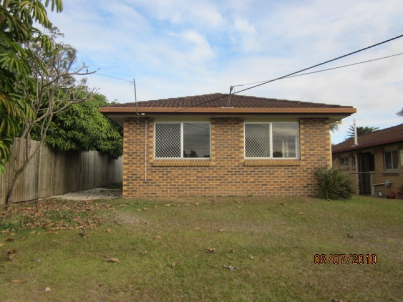 4 Fairdale Street, Woodridge QLD 4114