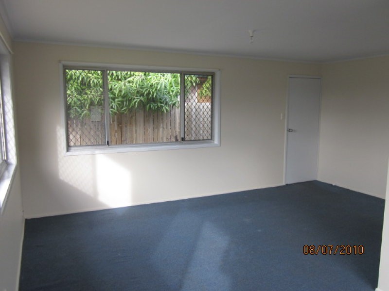 4 Fairdale Street, Woodridge QLD 4114