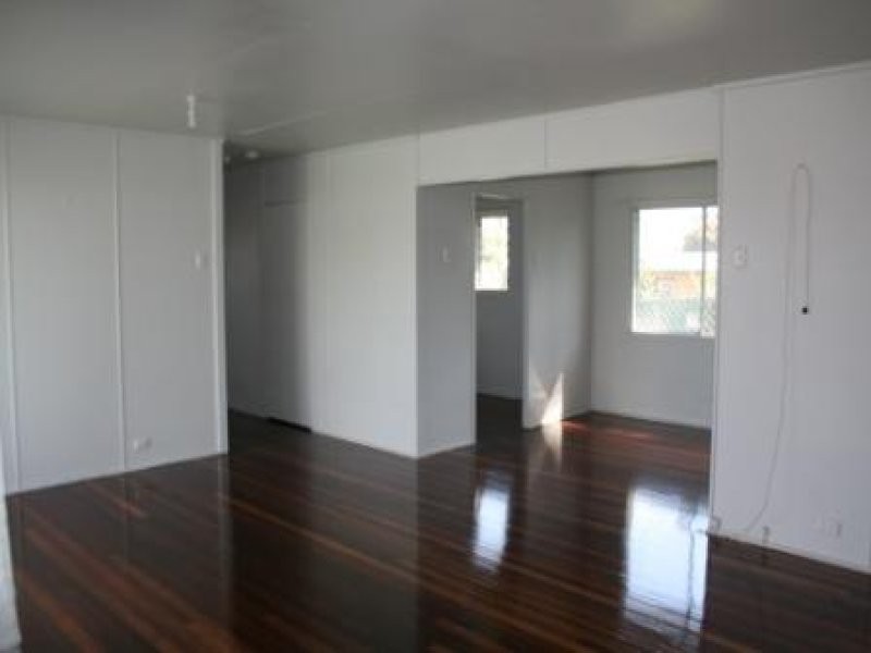 27 Madison Street, Woodridge QLD 4114