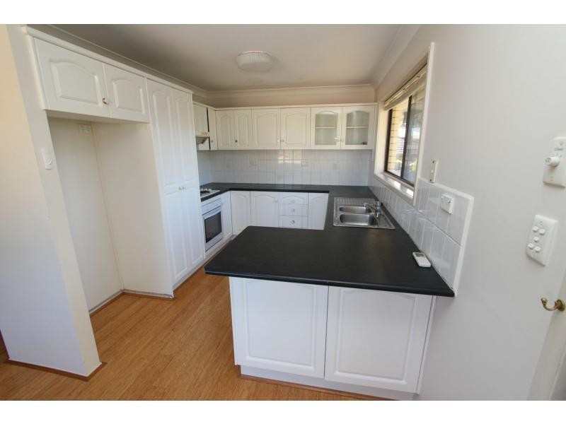 35 Caloola Street, Springwood QLD 4127