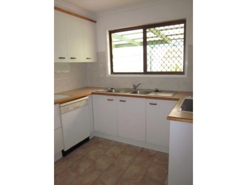 2 Bangalla Drive, Springwood QLD 4127