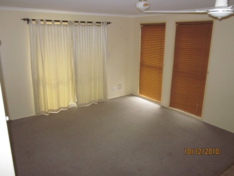 8 Juanita Grove, Springwood QLD 4127