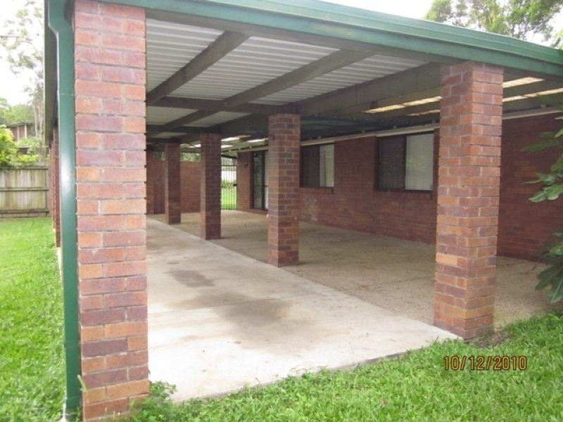8 Juanita Grove, Springwood QLD 4127