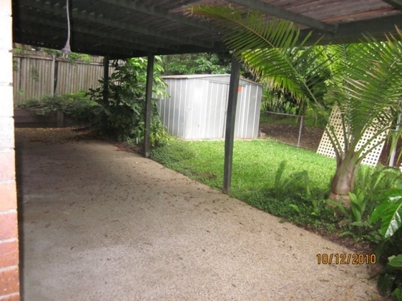 8 Juanita Grove, Springwood QLD 4127