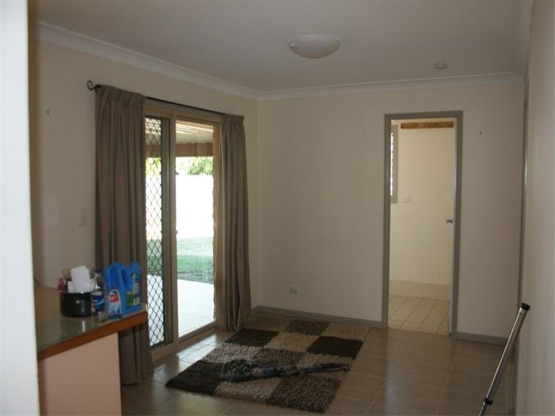 26 Hanlon Street, Tanah Merah QLD 4128