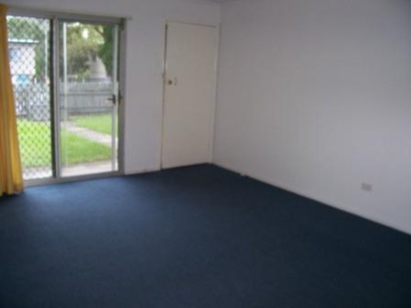 24 Whitey Street, Woodridge QLD 4114