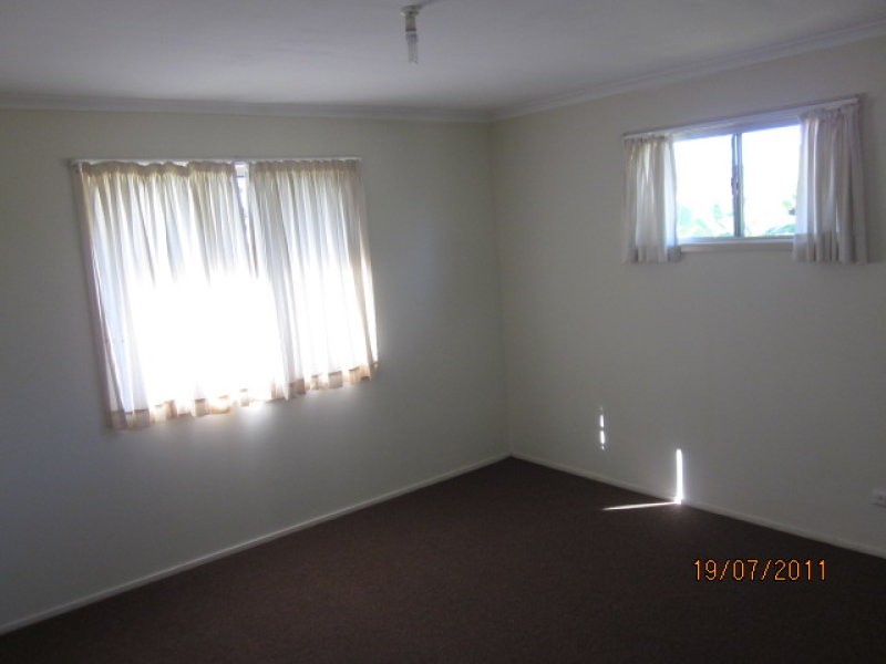 10 Karabil Street, Kingston QLD 4114