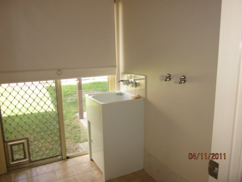 10 Campbell Street, Loganlea QLD 4131