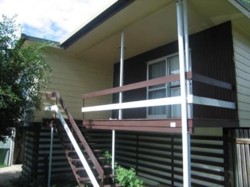 20 Ashton Street, Kingston QLD 4114