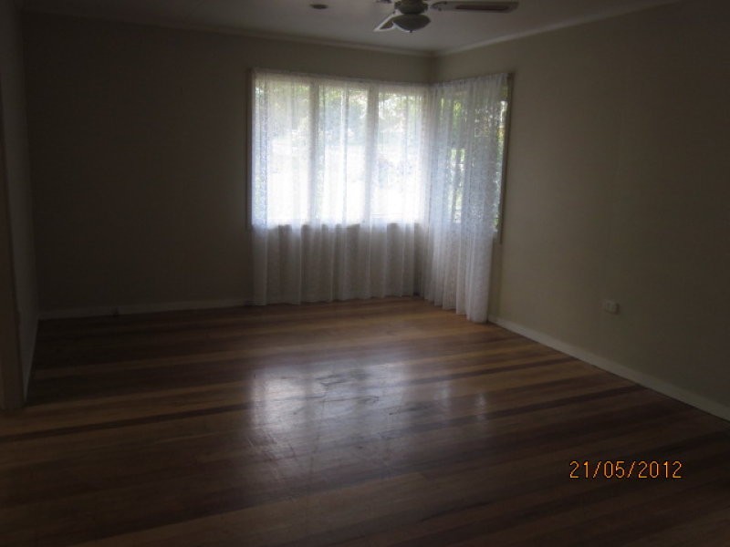 6 Lawson Street, Woodridge QLD 4114