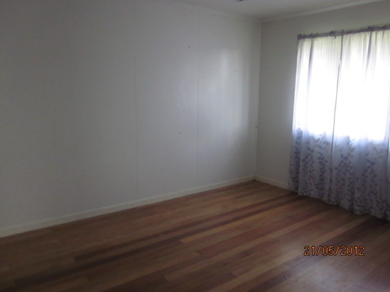 6 Lawson Street, Woodridge QLD 4114