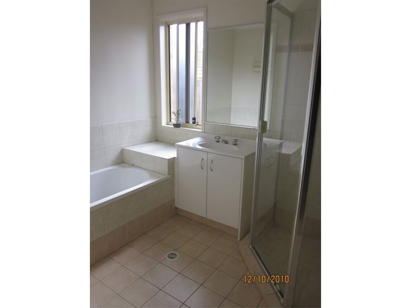 16 Apsley Crescent, Parkinson QLD 4115