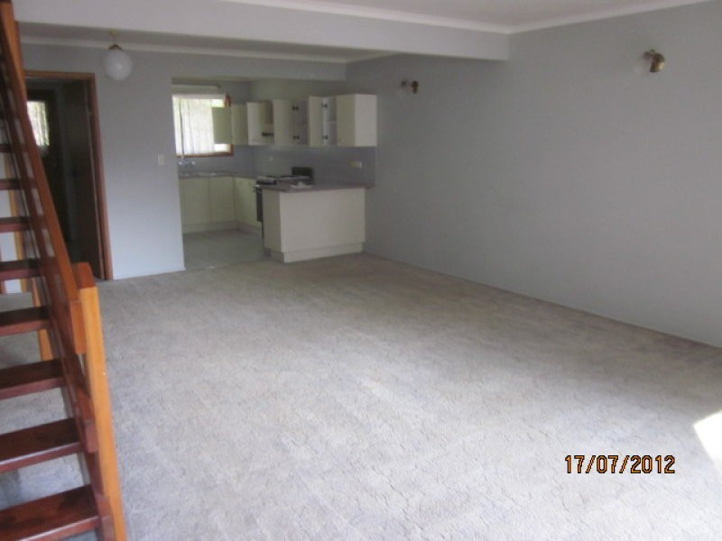 8/155 John Paul Drive, Springwood QLD 4127